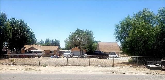 1st image of 2325 W 1st Ave