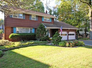 7 Whitman Ave, Metuchen, NJ 08840