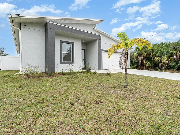 448 Saint Andre Blvd SW — Photo 4