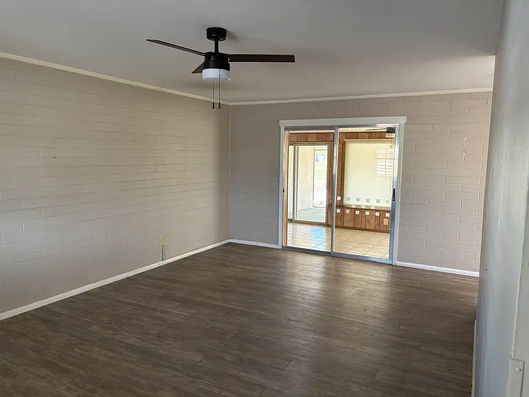 Living Room AZ Room Facing
