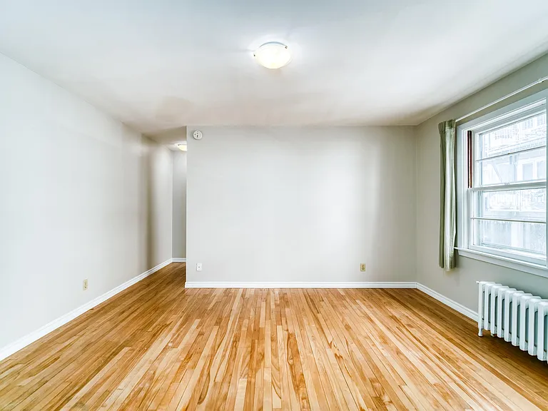 1112 Tower Rd — Photo 17