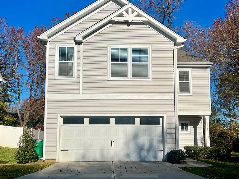 7926 Bristle Ln — Photo 1