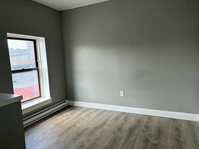 301 Main St #402 — Photo 5