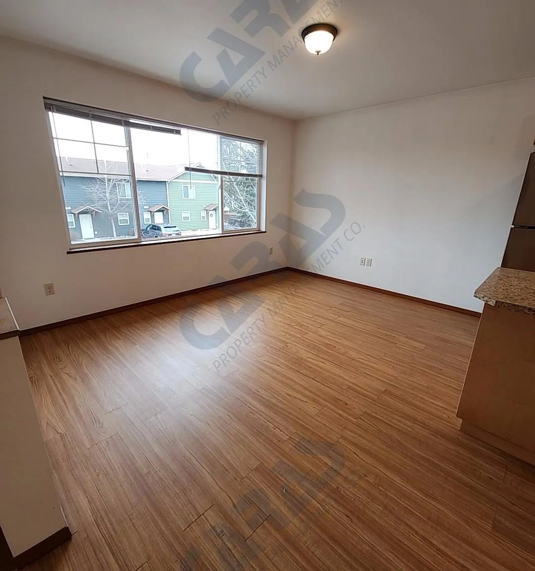 2 bed, 730 sqft, $1,190 — Photo 3