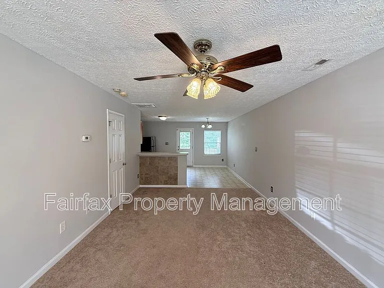 3131 Ivey Wood Ln — Photo 4