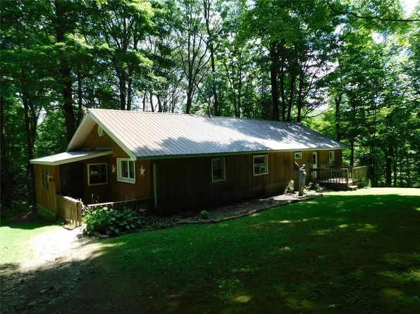 15954 Parsons Ln, Edinboro, PA 16412