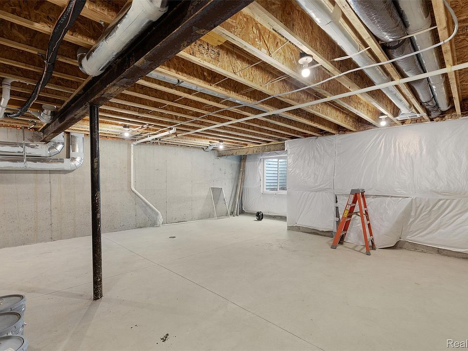 807 Balmoral Ln, photo 29