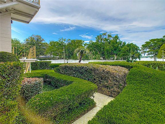 Home For Sale In Phillips Circle