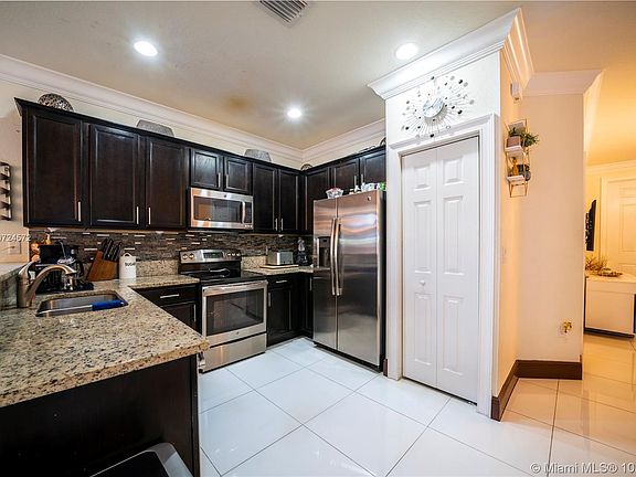 5th image of 10250 NW 88th Ter #10250