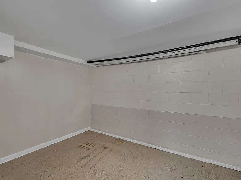 4917 Salem Dr — Photo 22