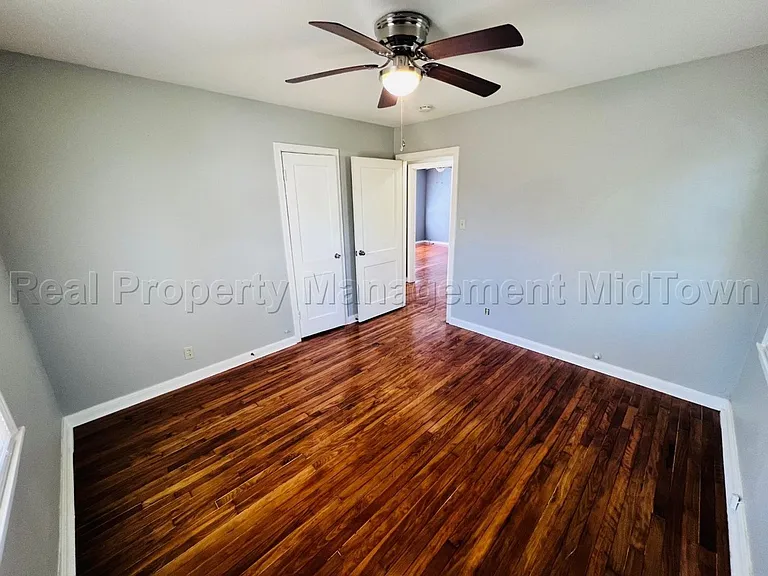 2509 Spiller St — Photo 10