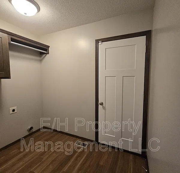 5903 N Millsboro St — Photo 27