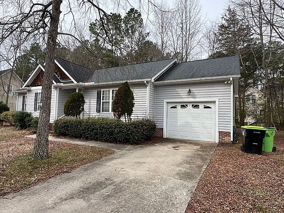 2nd image of 703 Ascot Dr