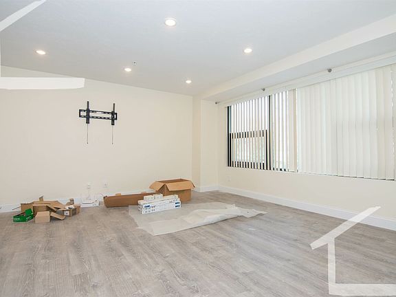 internal_unit_photo_52830017_5