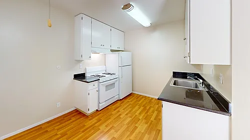 1006 Ignacio Blvd #6 Photo 1