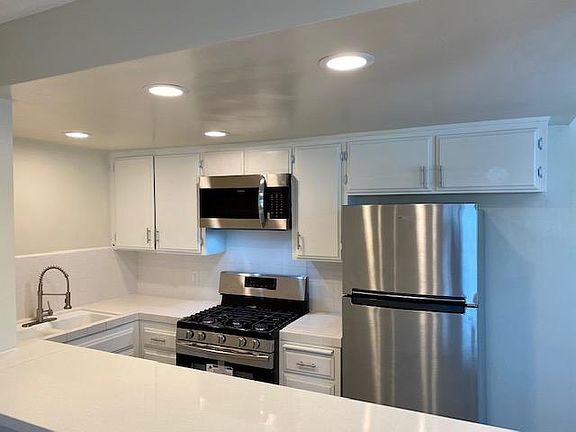 4th image of 820 S Walker Ave #5