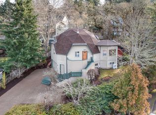 2577 Moon Mountain Dr, Eugene, OR 97403