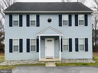 8346 Lincoln Dr, Jessup, MD 20794