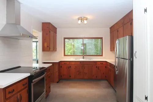 32 Reynolds Rd Photo 1