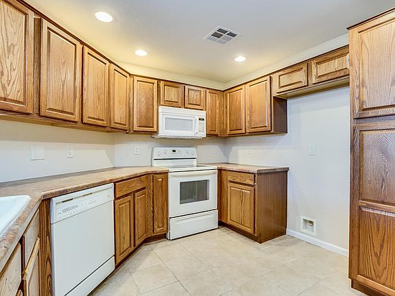 4th image of 14000 N 94th St #3157