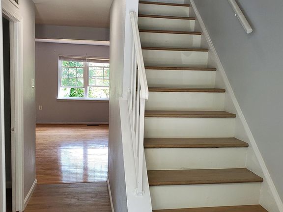 5th image of 2805 Hogan Ct