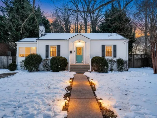 1868 Carlton Rd SW, Roanoke, VA 24015