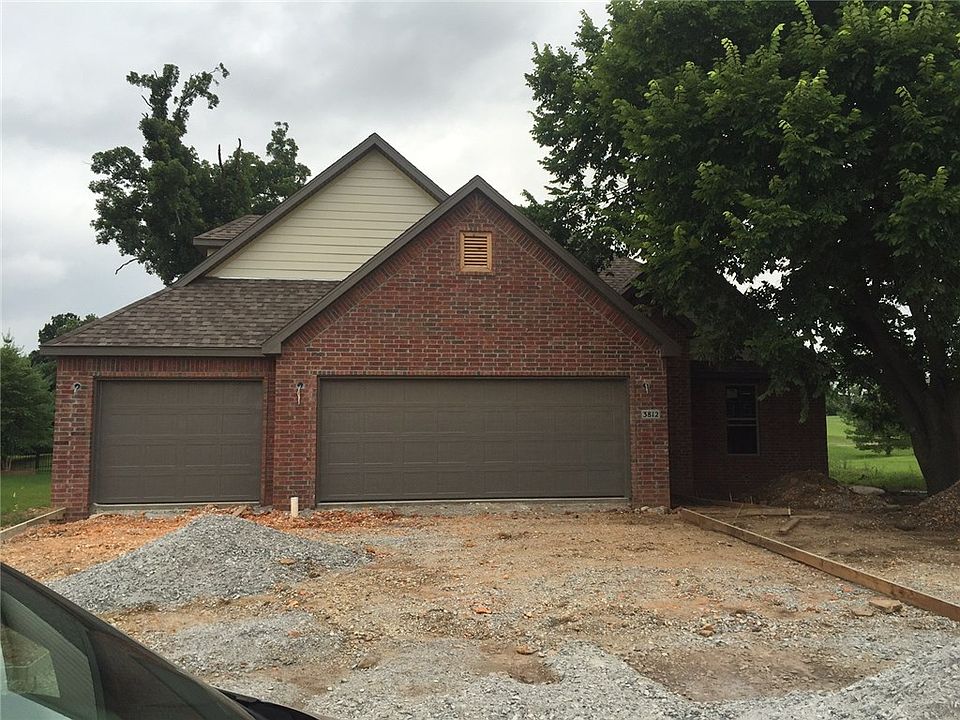 1st image of 3812 E Spyglass Dr