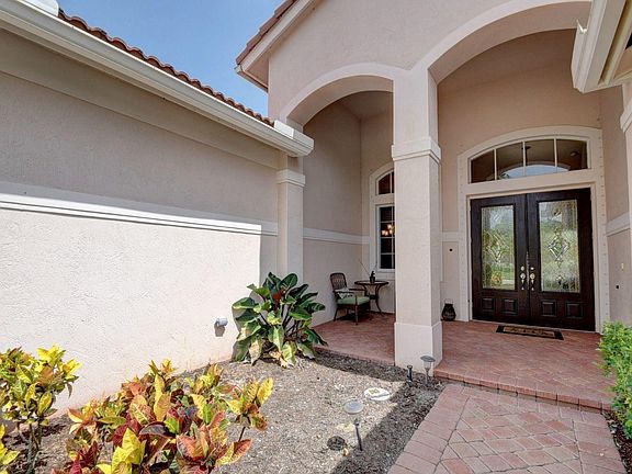 5th image of 11813 Knightsbridge Pl