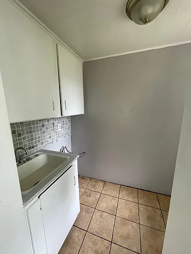 187 Buckingham St #1W Photo 1