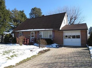 3053 Coplay Ln, Whitehall, PA 18052