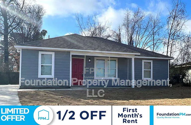 605 Howard Dr — Photo 1