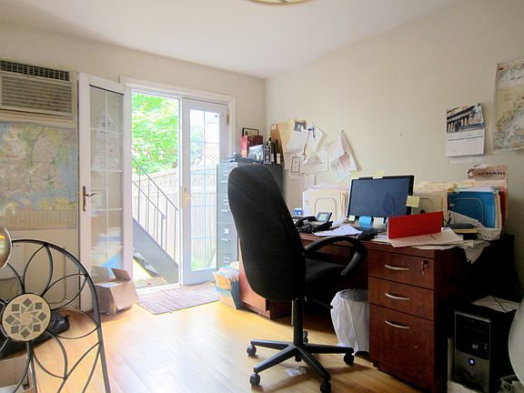 3rd image of 24209 Jamaica Ave #A1
