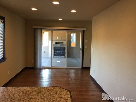 5th image of 7411 288th St NW