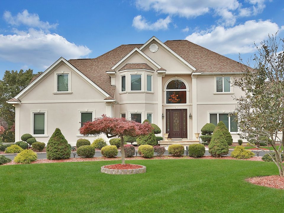 1st image of 50 Wilderness Dr