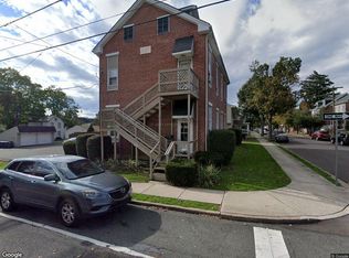48 E 4th St #4, Pottstown, PA