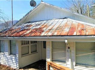 74 Hill St, Sylva, NC 28779