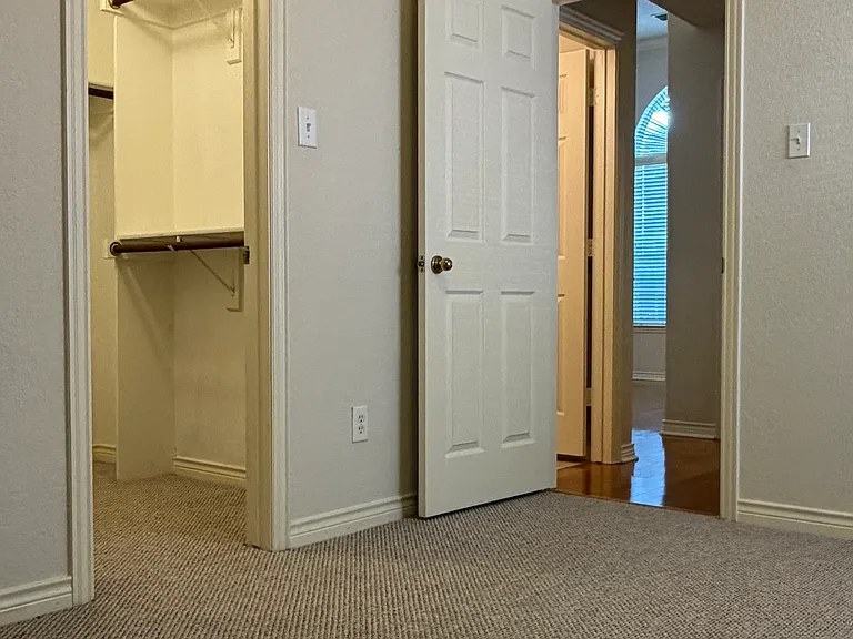 4408 Jenkins Dr — Photo 12