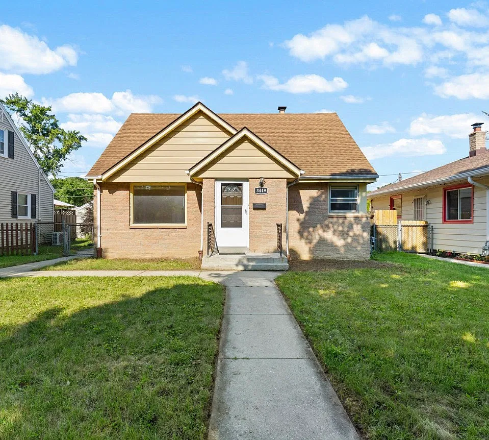 3 bed, 1437 sqft, $2,500 — Photo 1