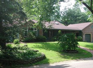 232 Evergreen Dr, Moorestown, NJ 08057