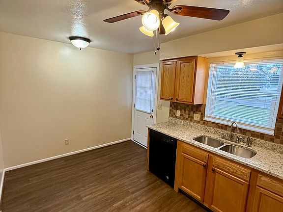 3rd image of 3523 Cleveland Ave #3519