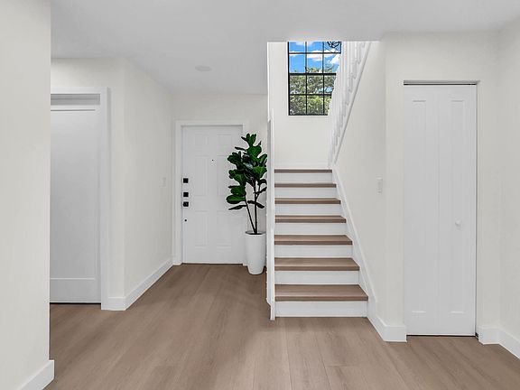 3rd image of 176 NW 106th Terrace