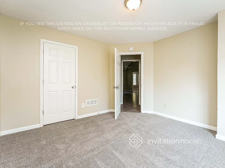 2875 Cove Crossing Dr — Photo 13