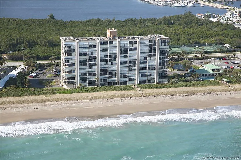 2 bed, 2.0 bath, 1023 sqft, $2,800 — Photo 2