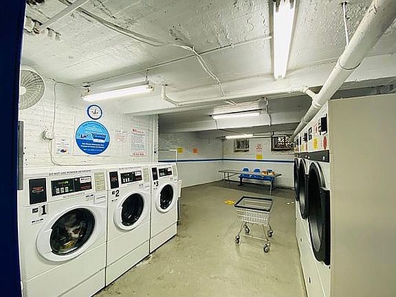 3rd image of 625 Caton Ave APT 1D