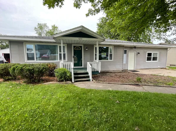 4291 Zander Dr, Bay City, MI 48706
