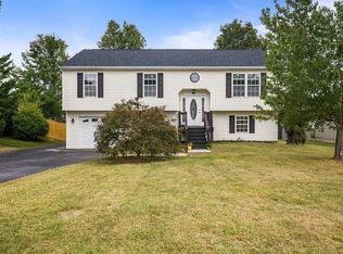 14 Carrollton Ct, Weyers Cave, VA 24486