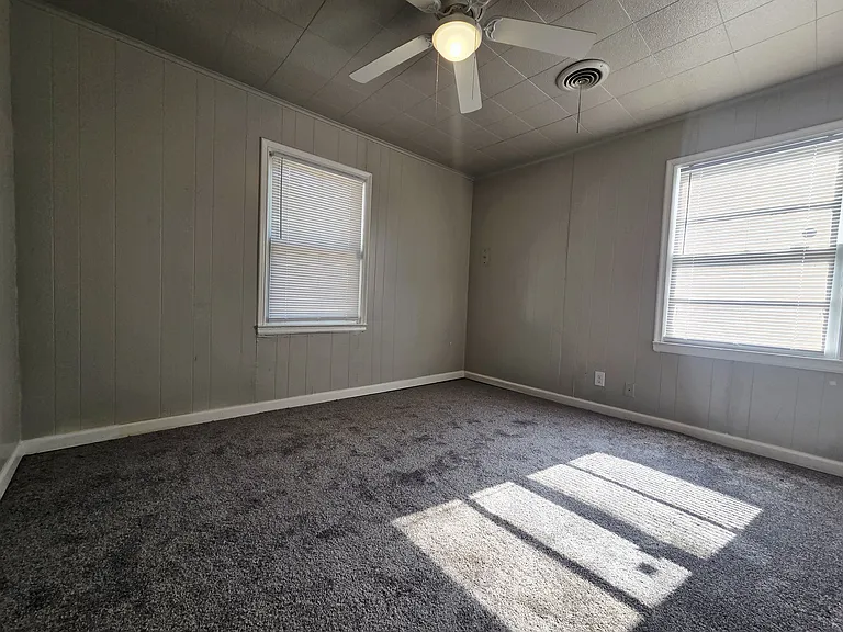 307 E Kittyhawk Dr — Photo 13