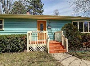 714 West St, Stoughton, WI 53589