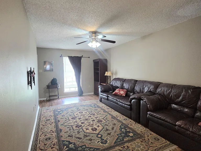 1736 Brightside Dr — Photo 6