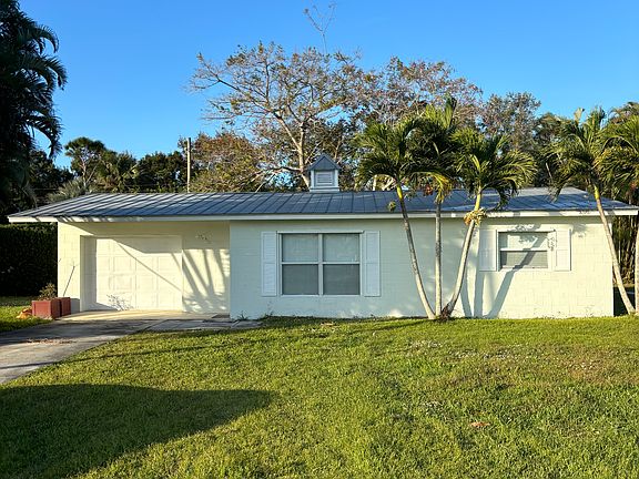 3rd image of 2299 NW Sunset Blvd
